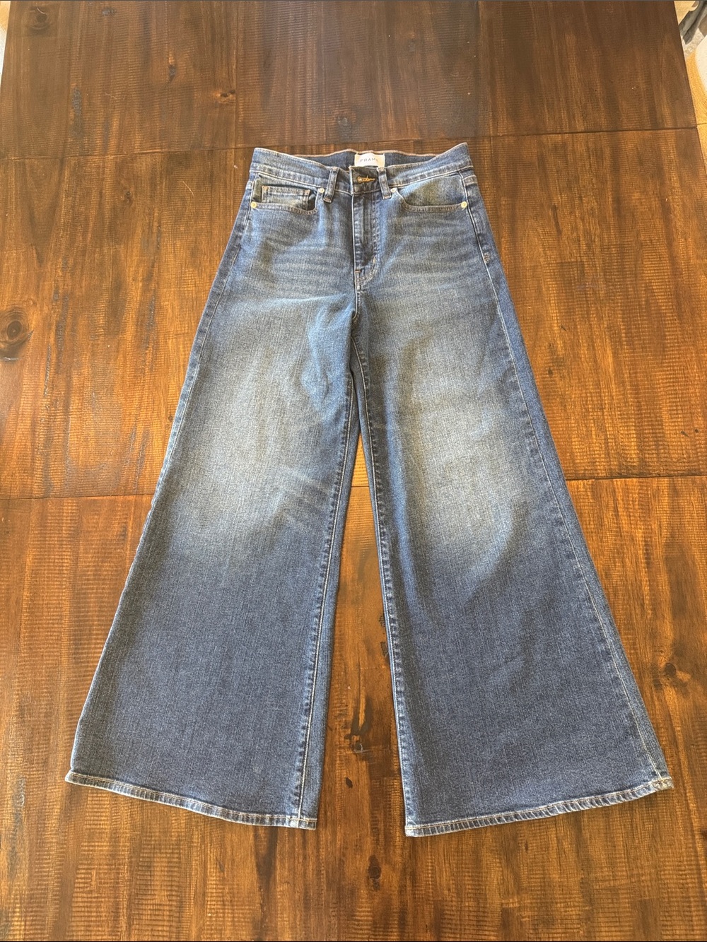 Frame wide leg jeans